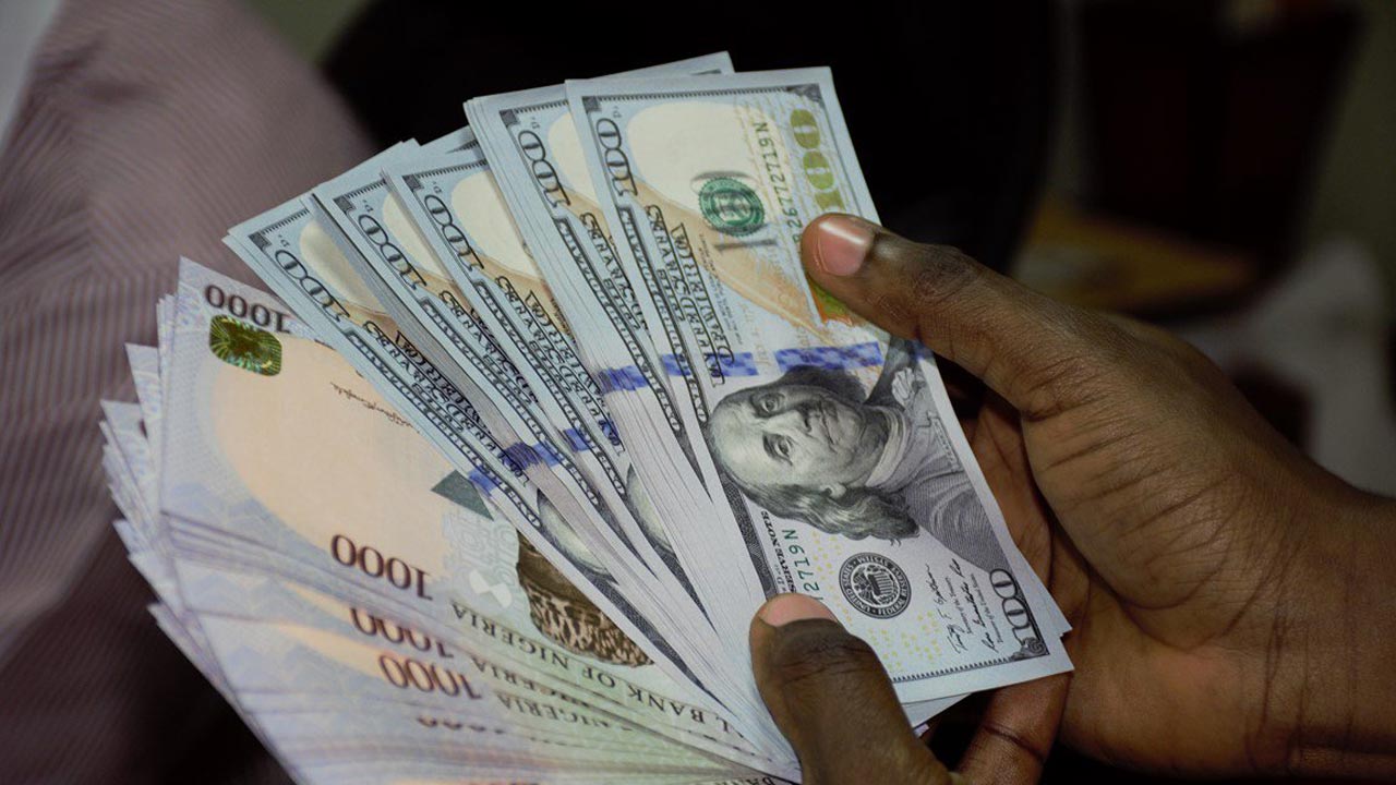 Naira falls to N450 against dollar on black market – African Housing News