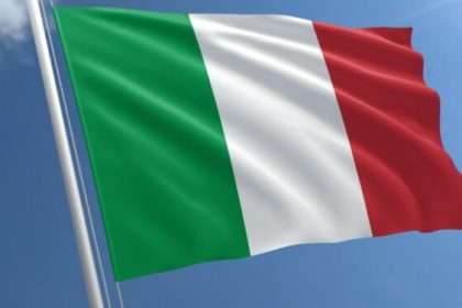 italy flag 750x375 1